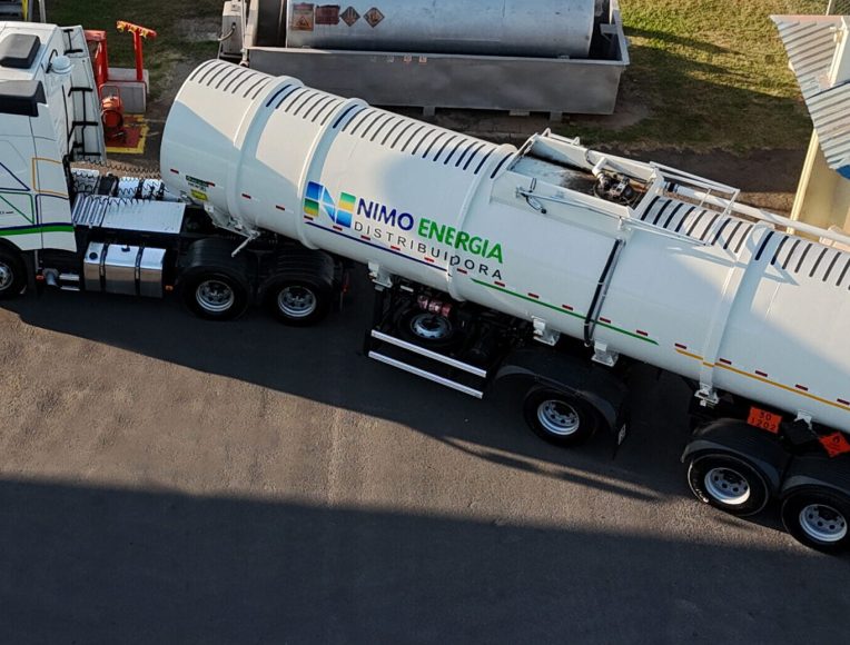 caminhao-nimo-energia-original-1-scaled-e1720191259720